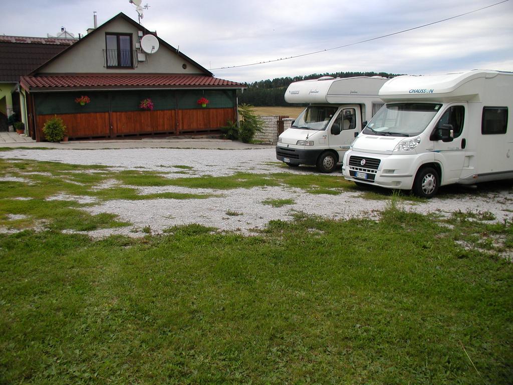 Hotel Penzion Drevenik Spišské Podhradie Zewnętrze zdjęcie